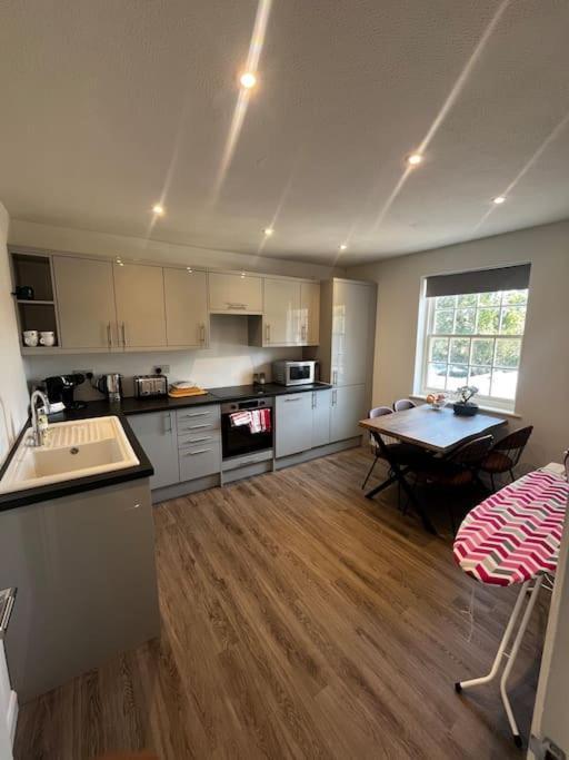 Lento Apartment Winchester Luaran gambar